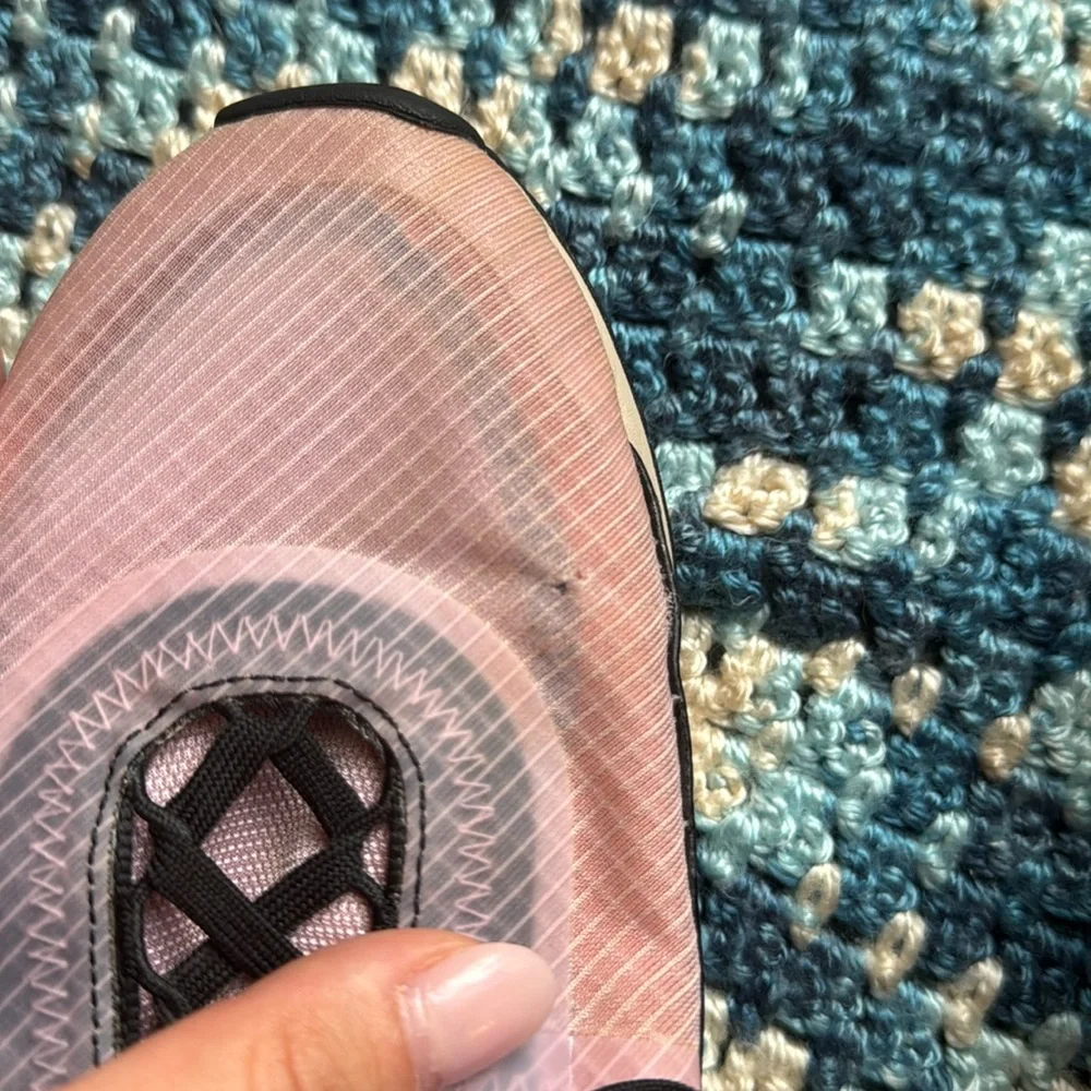 Women’s Nike Air Max 2090 Sneakers - Picture 8 of 8